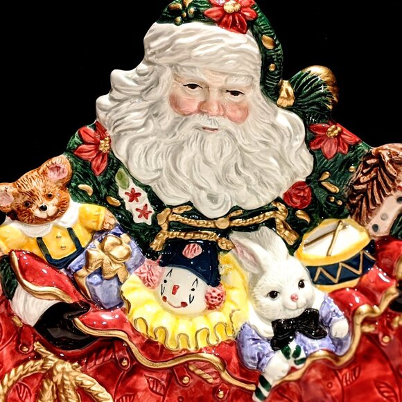 Fitz and Floyd “Santa’s Bag” Decorative Plate - 1995 - Picture 2 of 5
